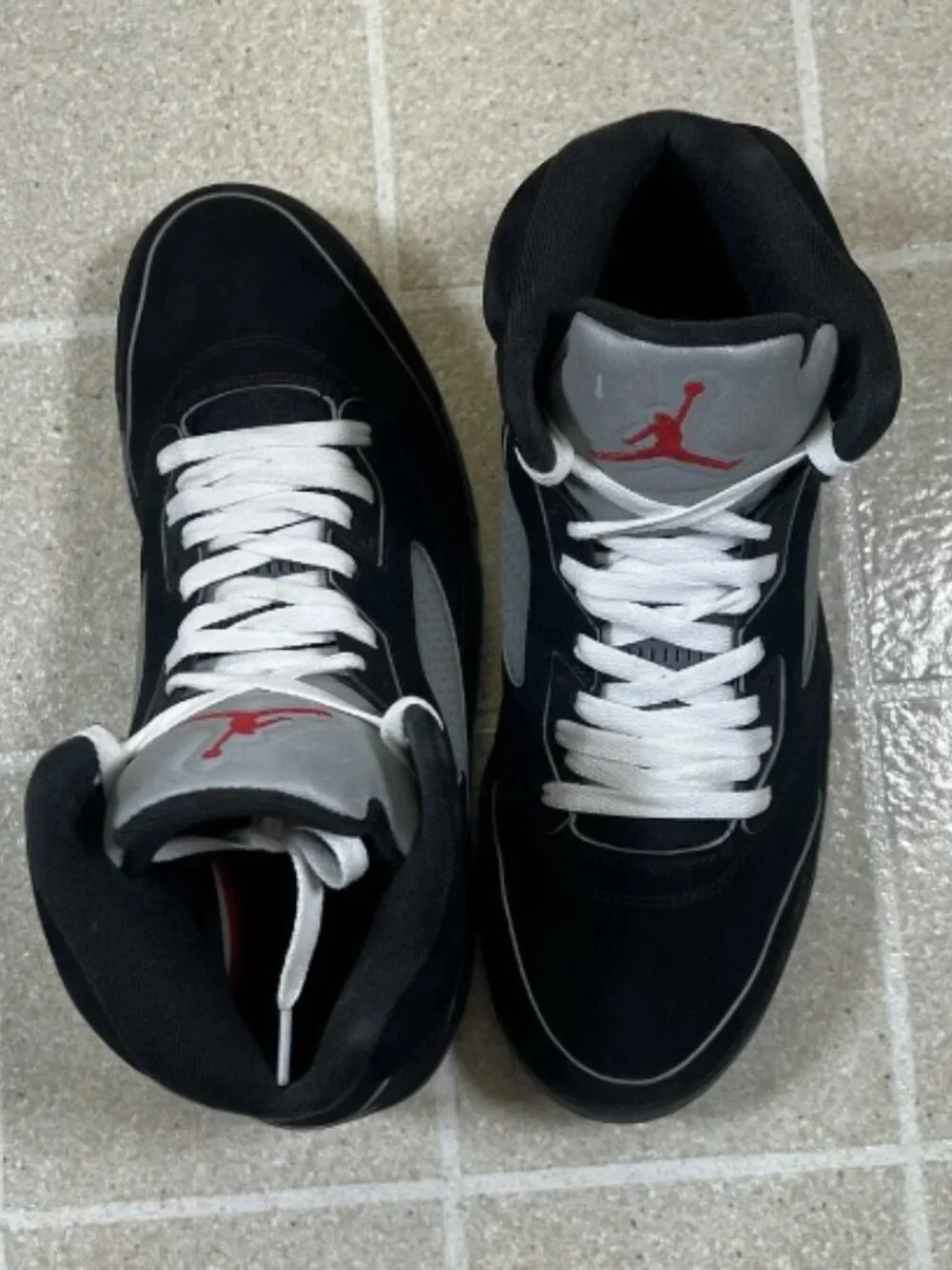 Jordan 5 Black Metallic Reimagined